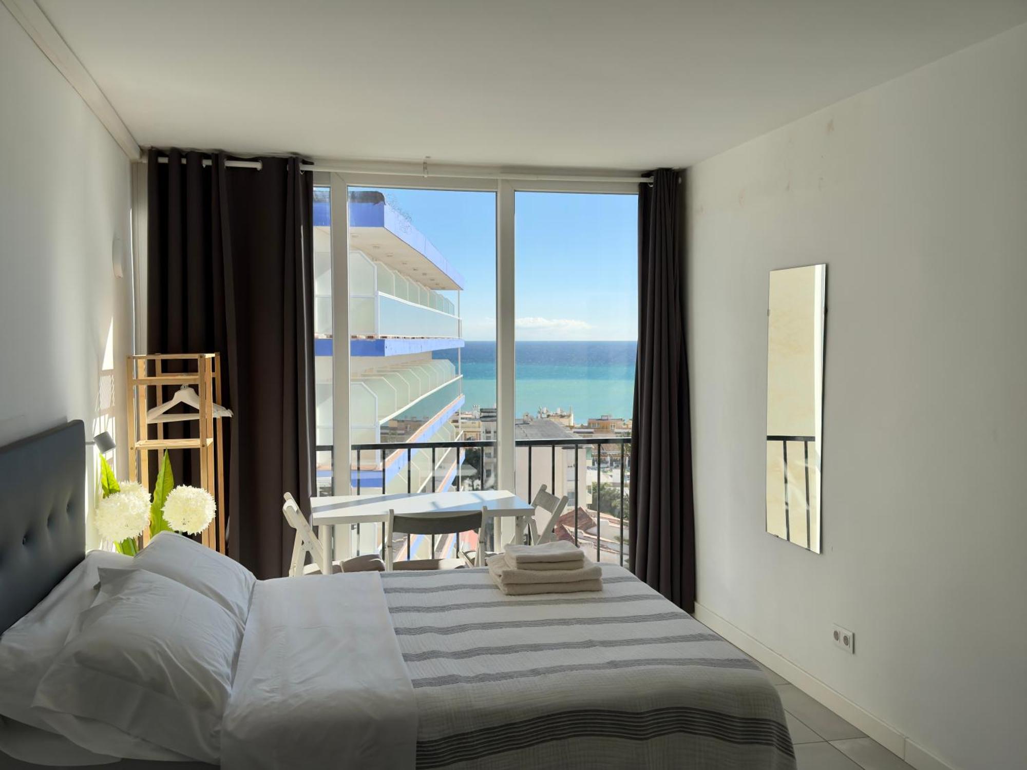 Inviting Studio With Sea View Torremolinos Extérieur photo